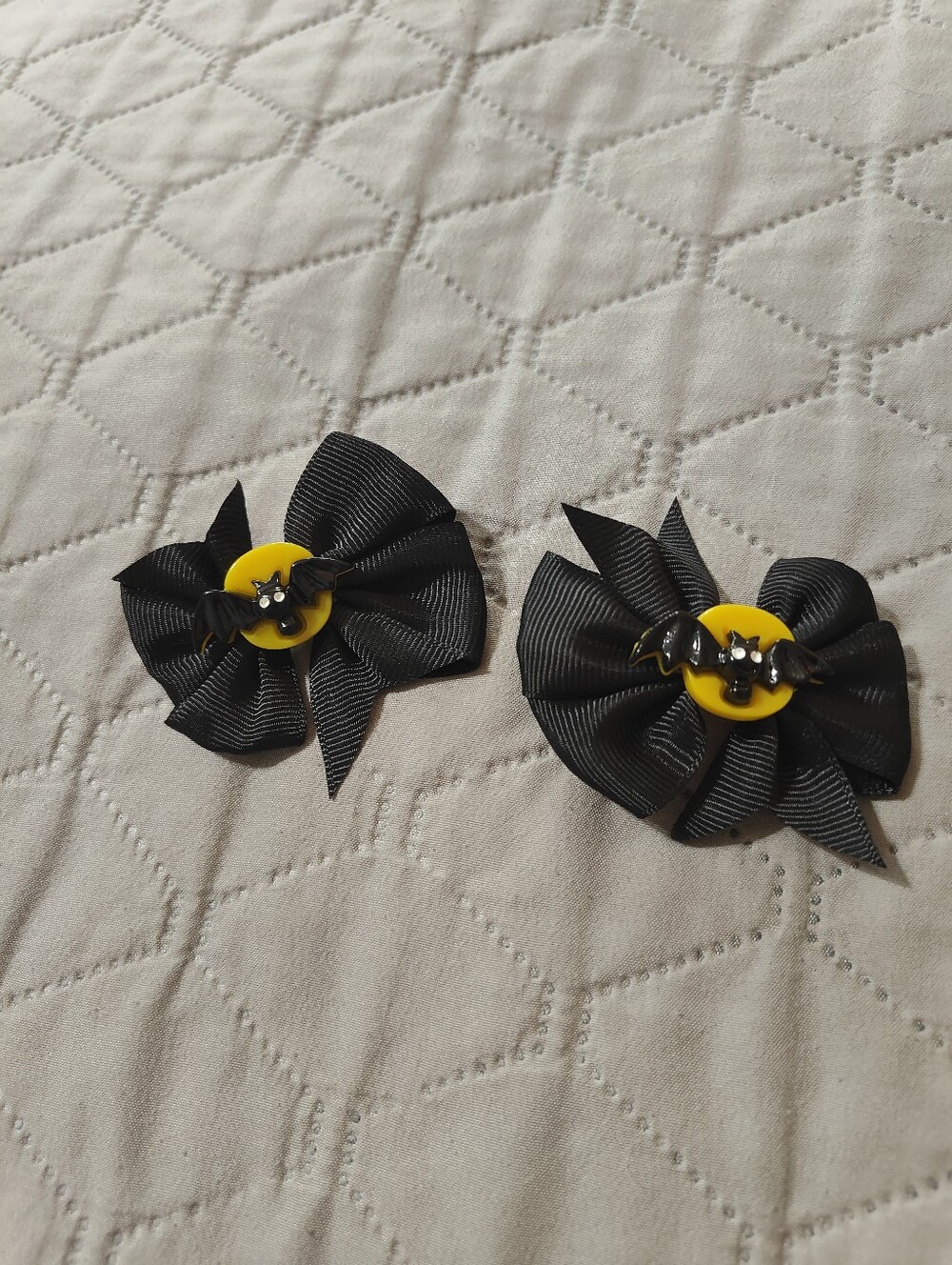 Halloween Bat Ribbon Hair Clips Set - Picture 2 of 2